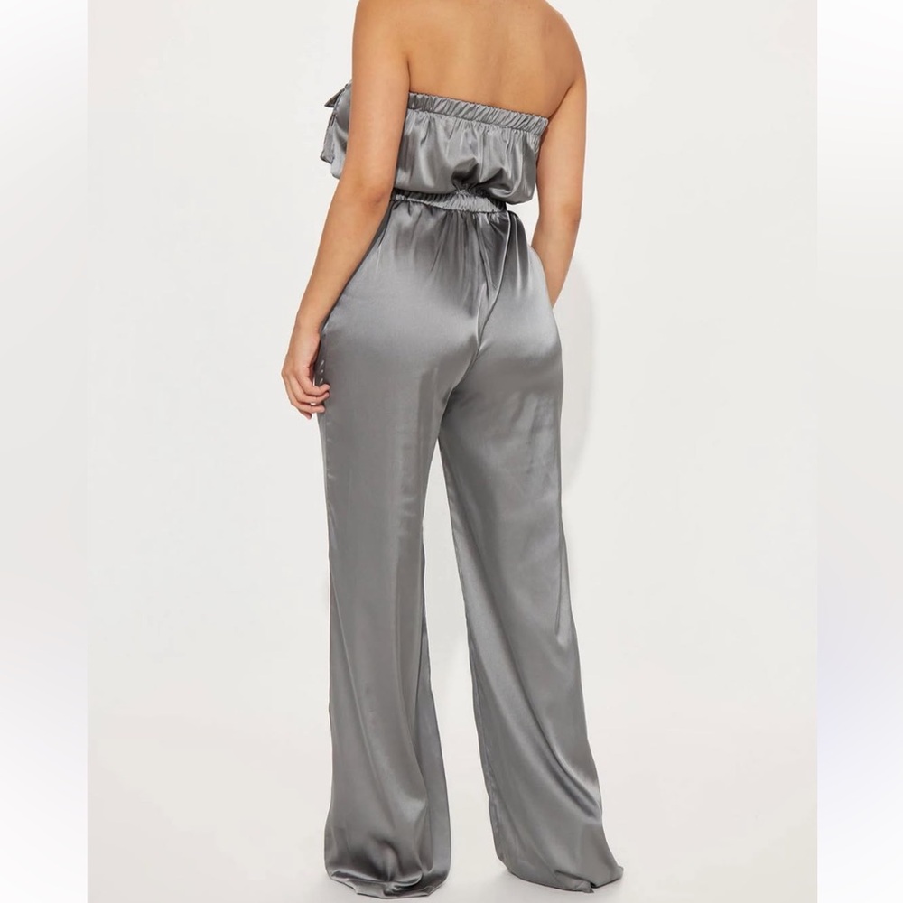 Elegant Gray Satin Women's Jumpsuit - Picture 2 of 2